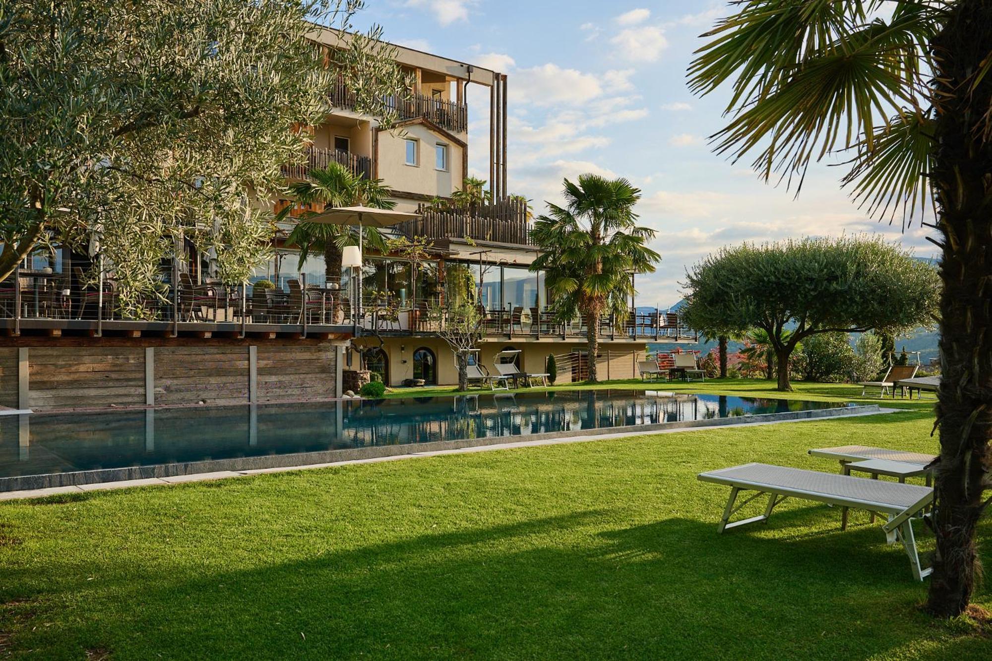 Das Panorama Designhotel Caldaro Ngoại thất bức ảnh